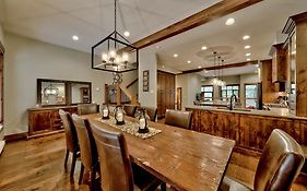 17 Village Walk Sun Peaks Bc